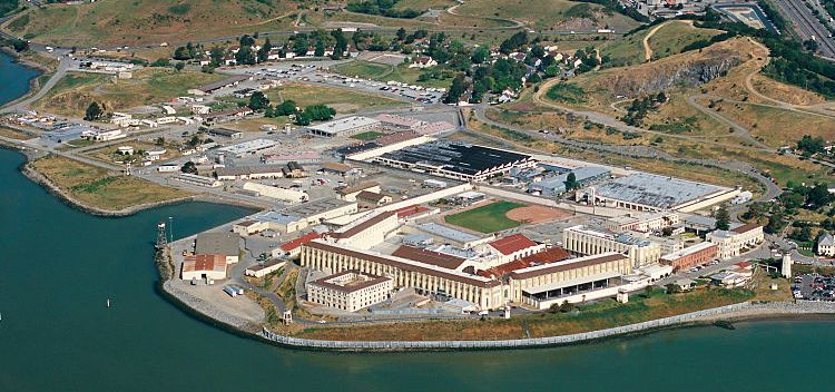 750px-SanQuentinSP Aerial view of San Quentin State Prison, in Marin County, California public domain cdcr