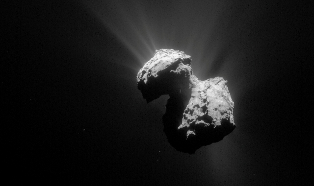 Comet 67P 7 July 2015 ESA-Rosetta-NAVCAM CC BY-SA IGO 3.0