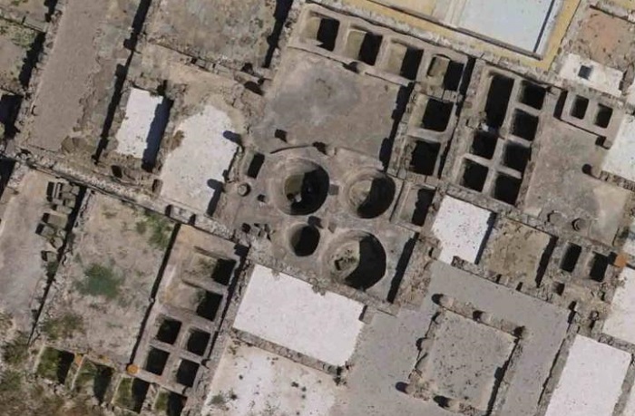 Aerial-view-of-some-of-the-fish-salting-tanks-cetaria-in-the-ancient-Roman-city-of-Baelo-Claudia-near-todays-Tarifa-in-Spain.-The-largest-circular-tank-is-3-meters-wide-with-a-18m3-capacity. (D. Bernal-Casasola, University of Cadiz)